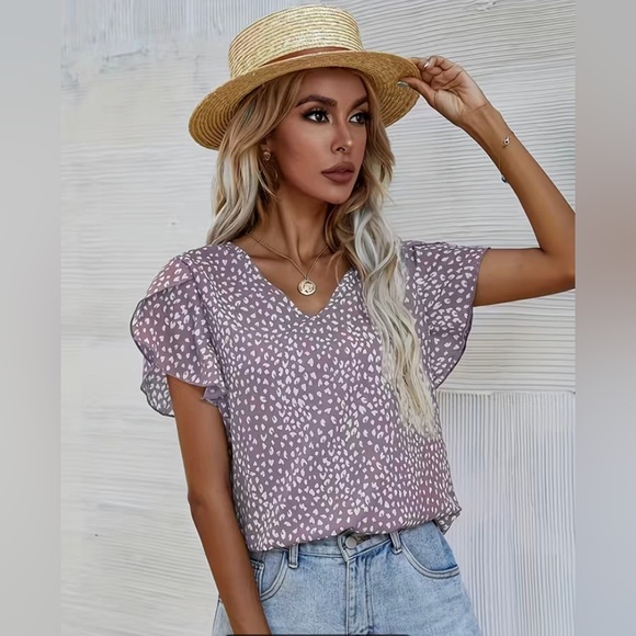 Women’s Leopard Print V Neck Blouse - Picture 2 of 3